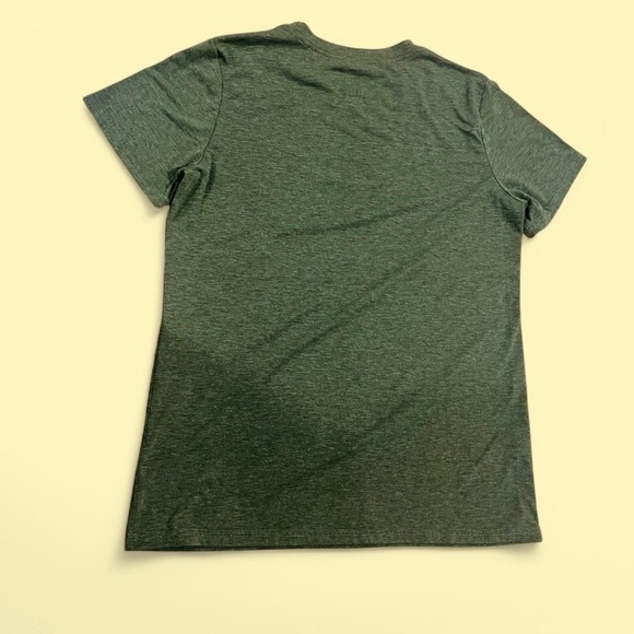 Free Spirit Graphic Green Leopard Animal Print Heart T-Shirt XL - Picture 5 of 7